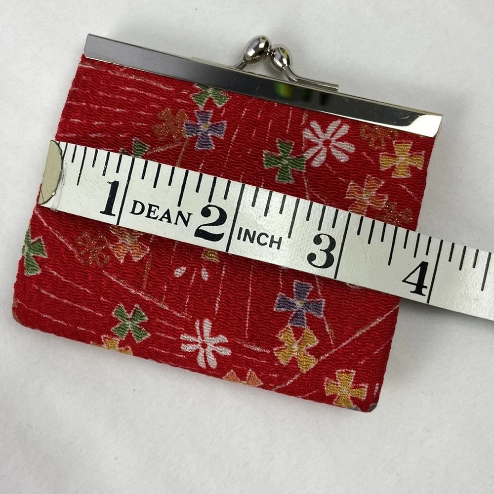 Vintage Silky Japanese coin purse fan side